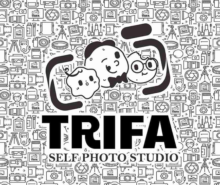 Logo TRIFA self photo studio