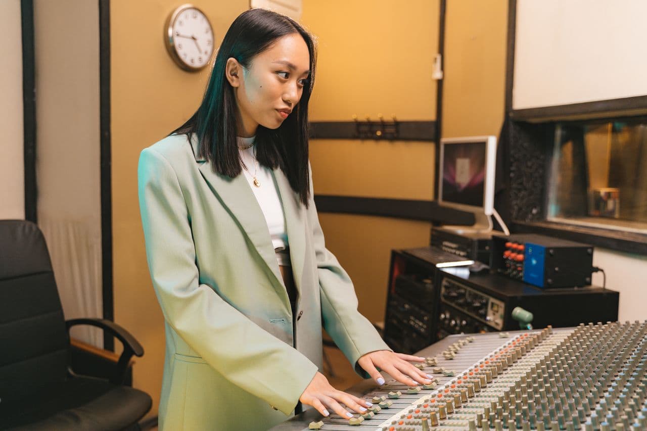 Optimalisasi Bisnis dalam Industri Musik dan Hiburan