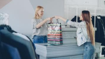 Cara Meningkatkan Penjualan dengan Upselling di Kasir