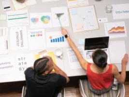 Sistem Kasir untuk Bisnis Periklanan dan Pemasaran