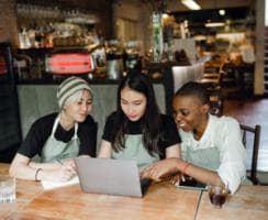Sistem Kasir untuk Onboarding Karyawan Baru yang Aman
